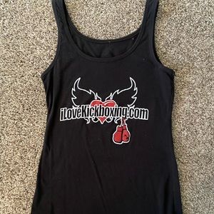 Ilovekickboxing tank